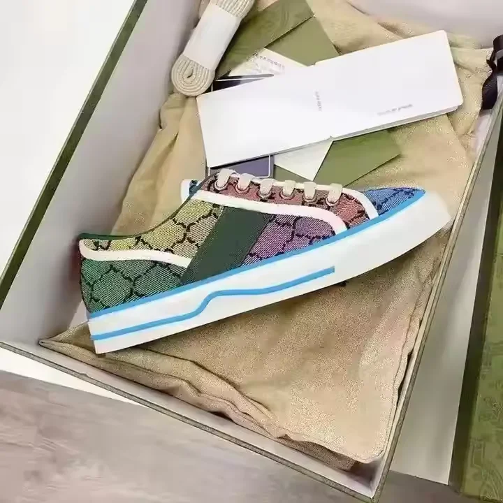 sneakers008 sneakers008